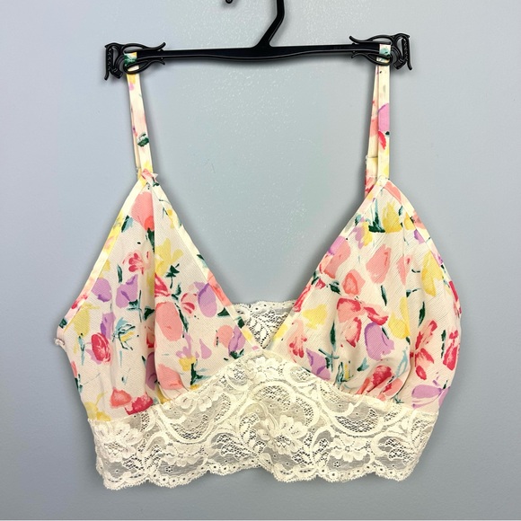 Victoria’s Secret vintage lace floral unlined bralette size M polyester - Picture 1 of 7